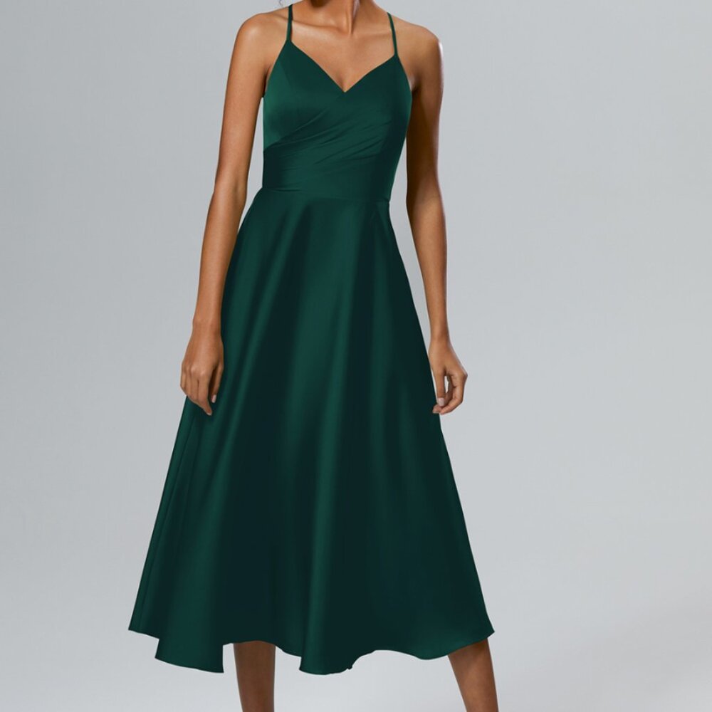 Stunning AW Bridal Vina Dress in Hunter Green (Size 4)